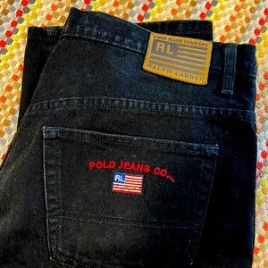 Ralph Lauren Black Denim Jeans. Men’s size 38 x 30. Baggy fit, great condition.